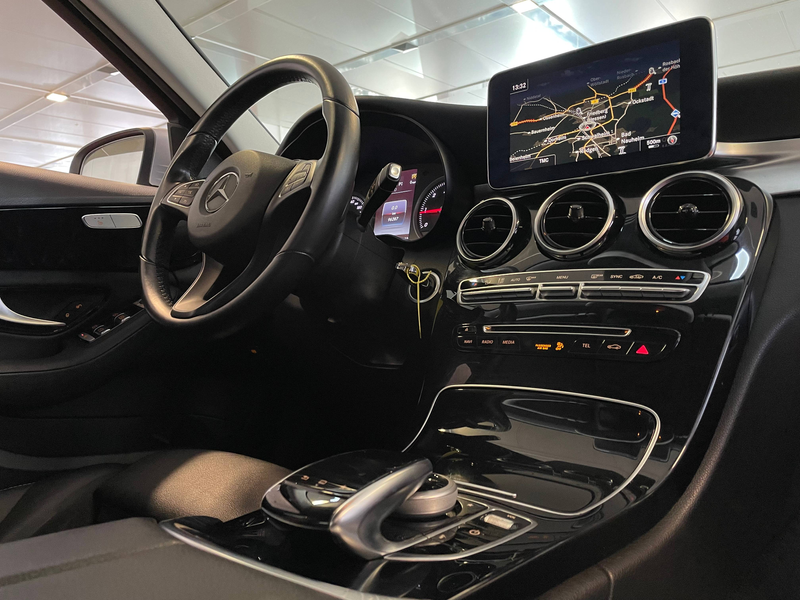 Mercedes-Benz C 250 C 250 * 2.Hd + SHgpfl.+ Sport + Navi — photo 15