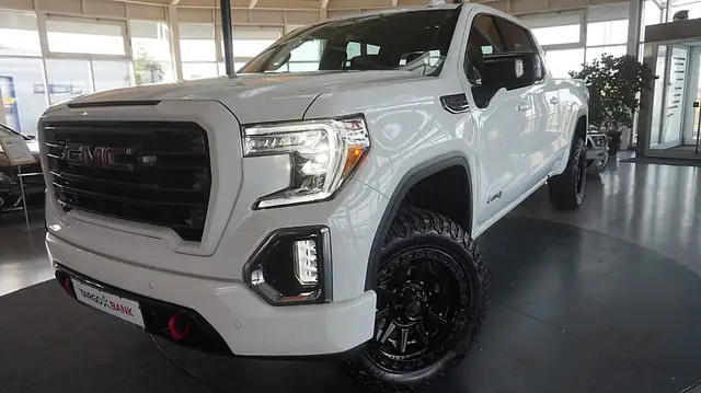 GMC Sierra