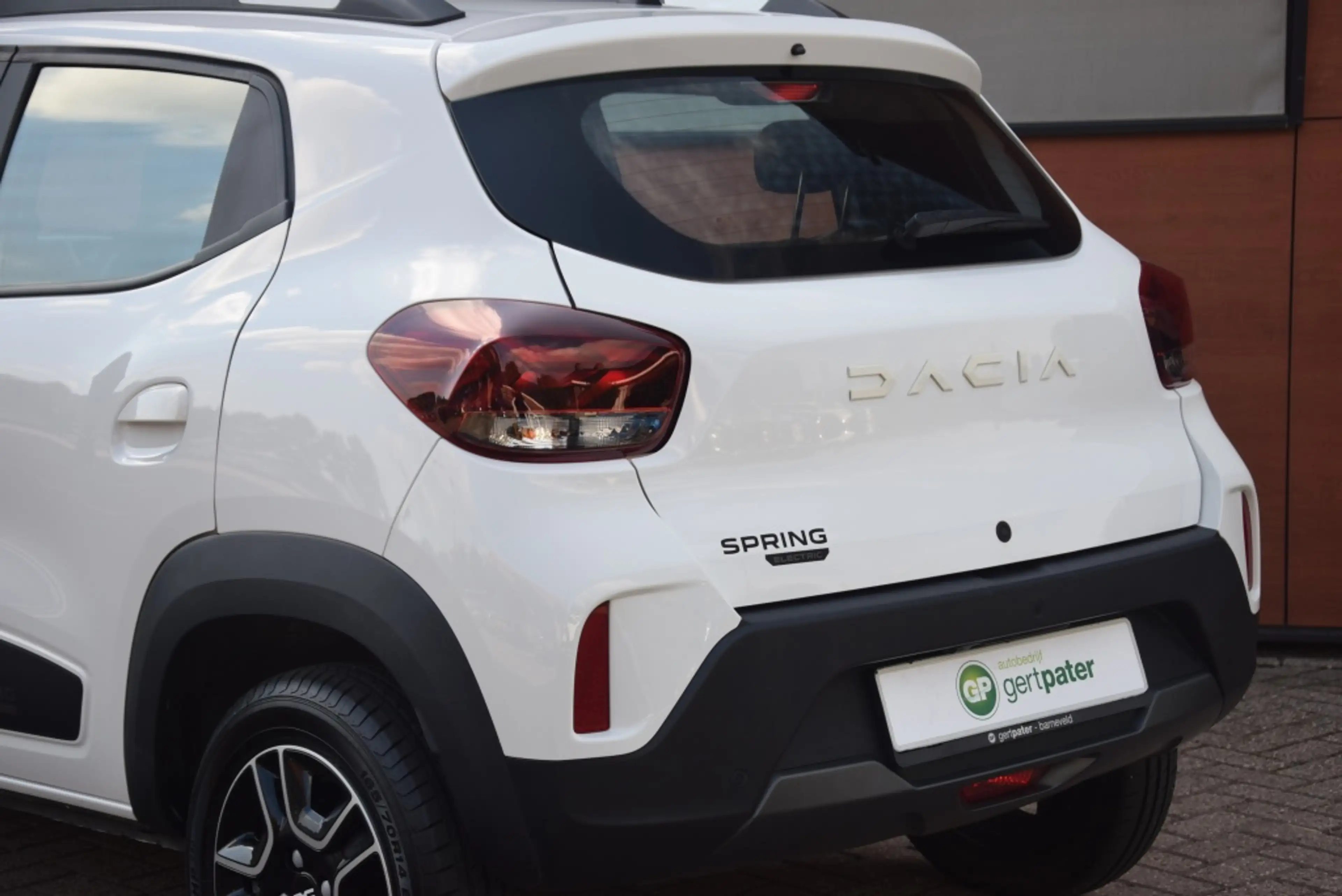 Dacia Spring Essential 27kWh SOH90,4% — photo 13