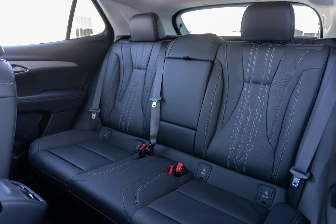 Buick Envision снимка Buick Envision