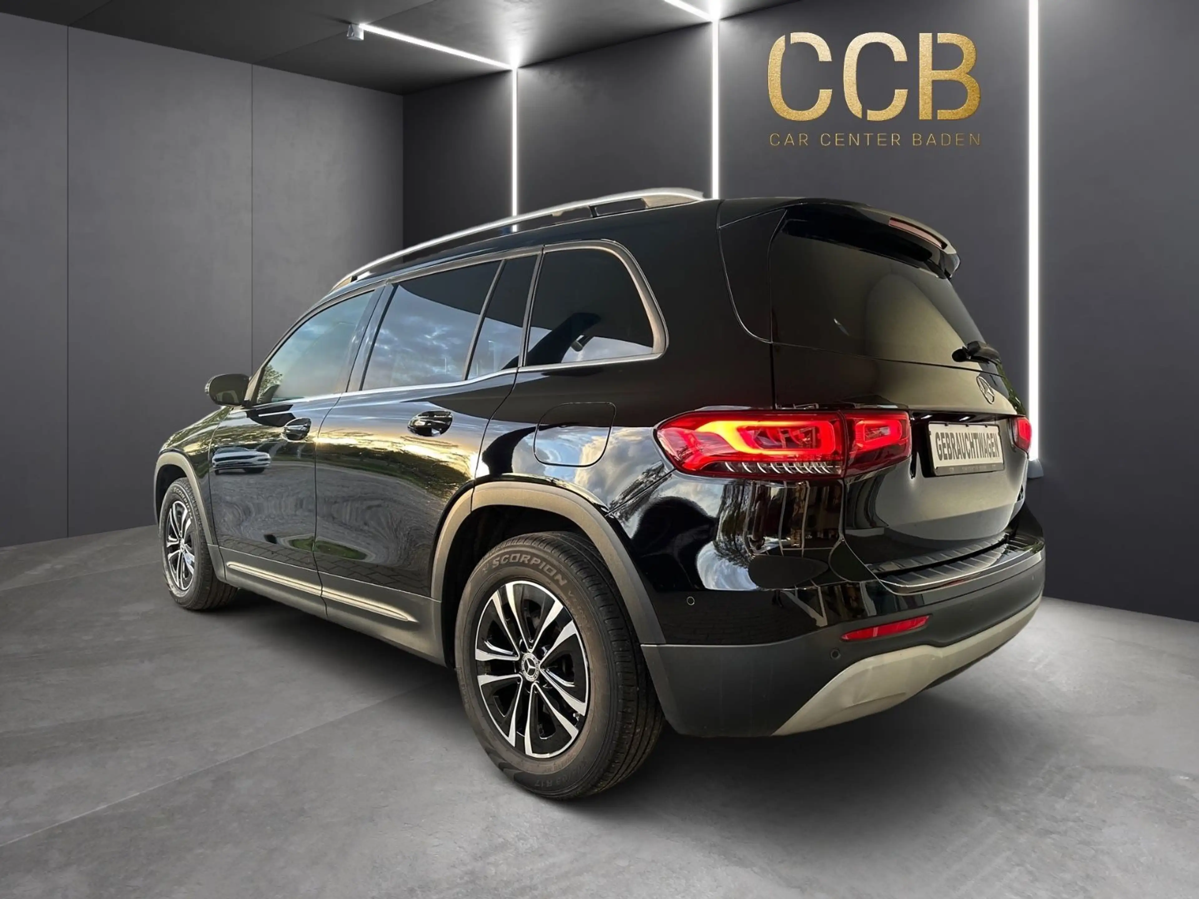 Mercedes-Benz GLB 200 d Style/AHK/8*Fach bereift — photo 7