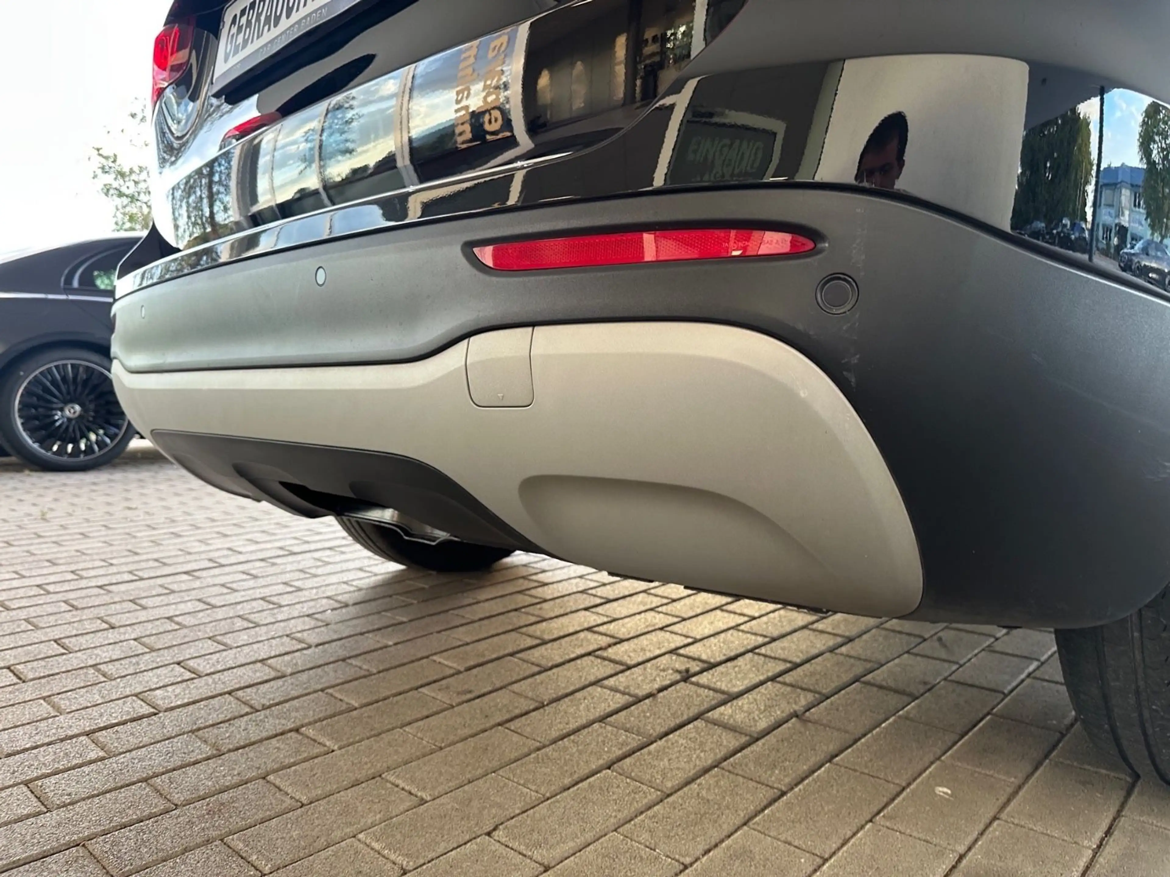 Mercedes-Benz GLB 200 d Style/AHK/8*Fach bereift — photo 14