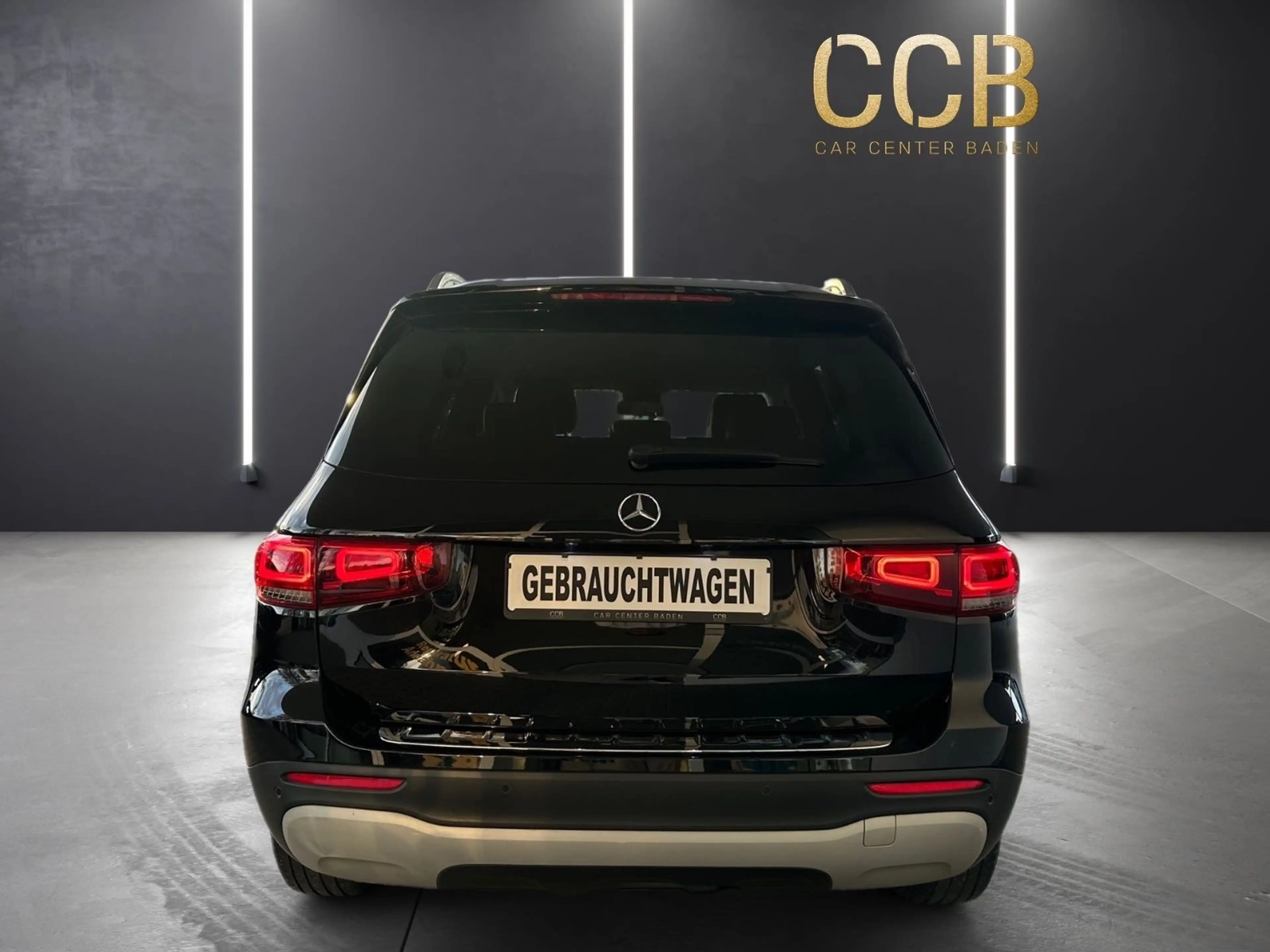Mercedes-Benz GLB 200 d Style/AHK/8*Fach bereift — photo 6