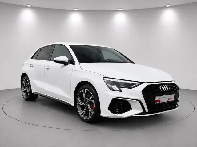 Audi A3 view 4