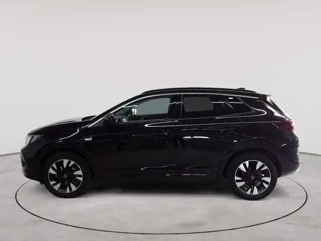 Opel Grandland view 6