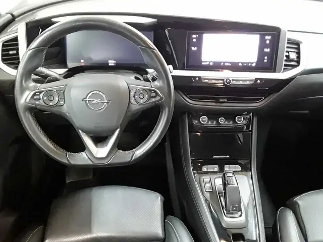 Opel Grandland view 10
