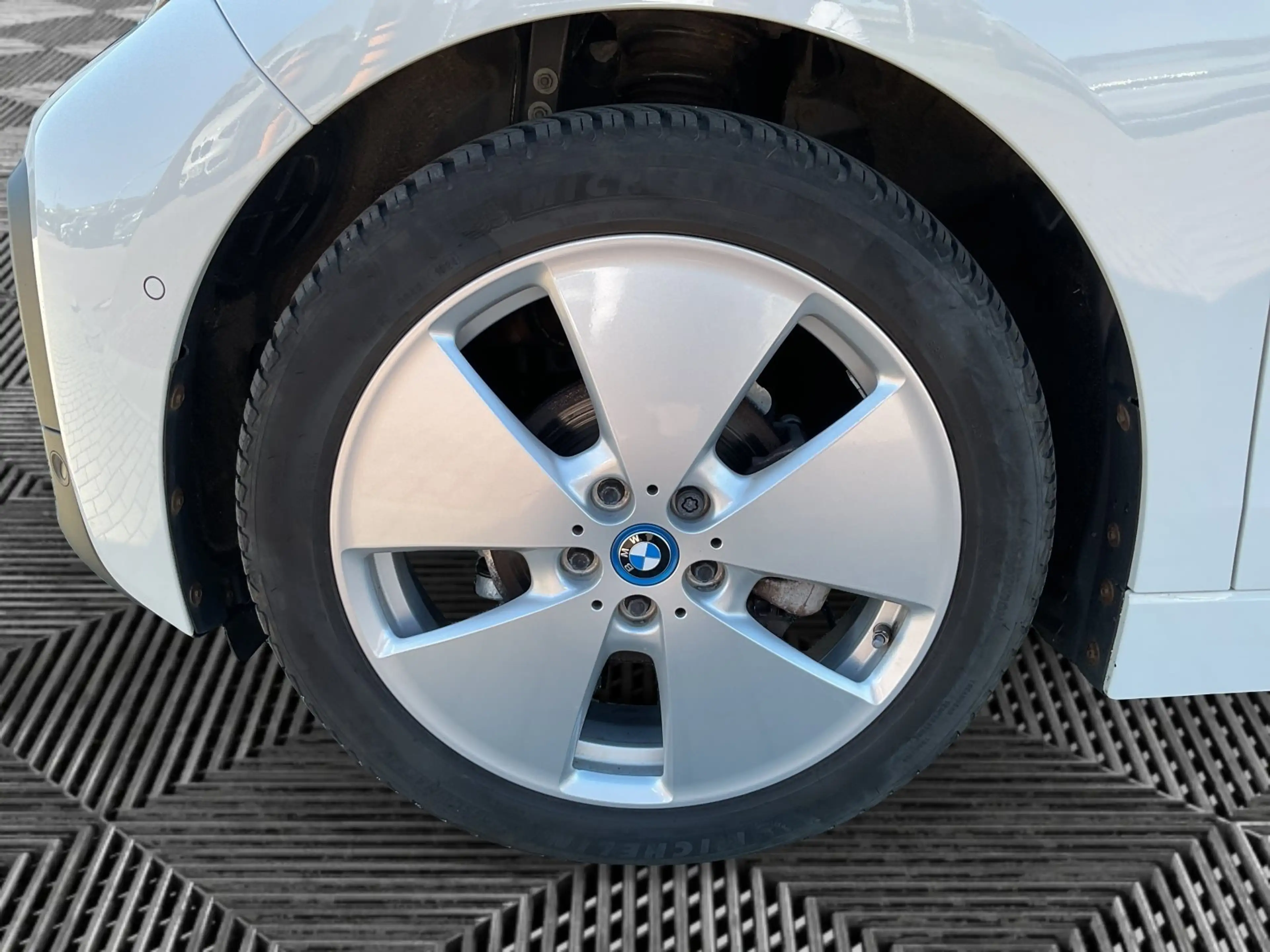 BMW i3 Elektroauto für Einsteiger! — photo 9