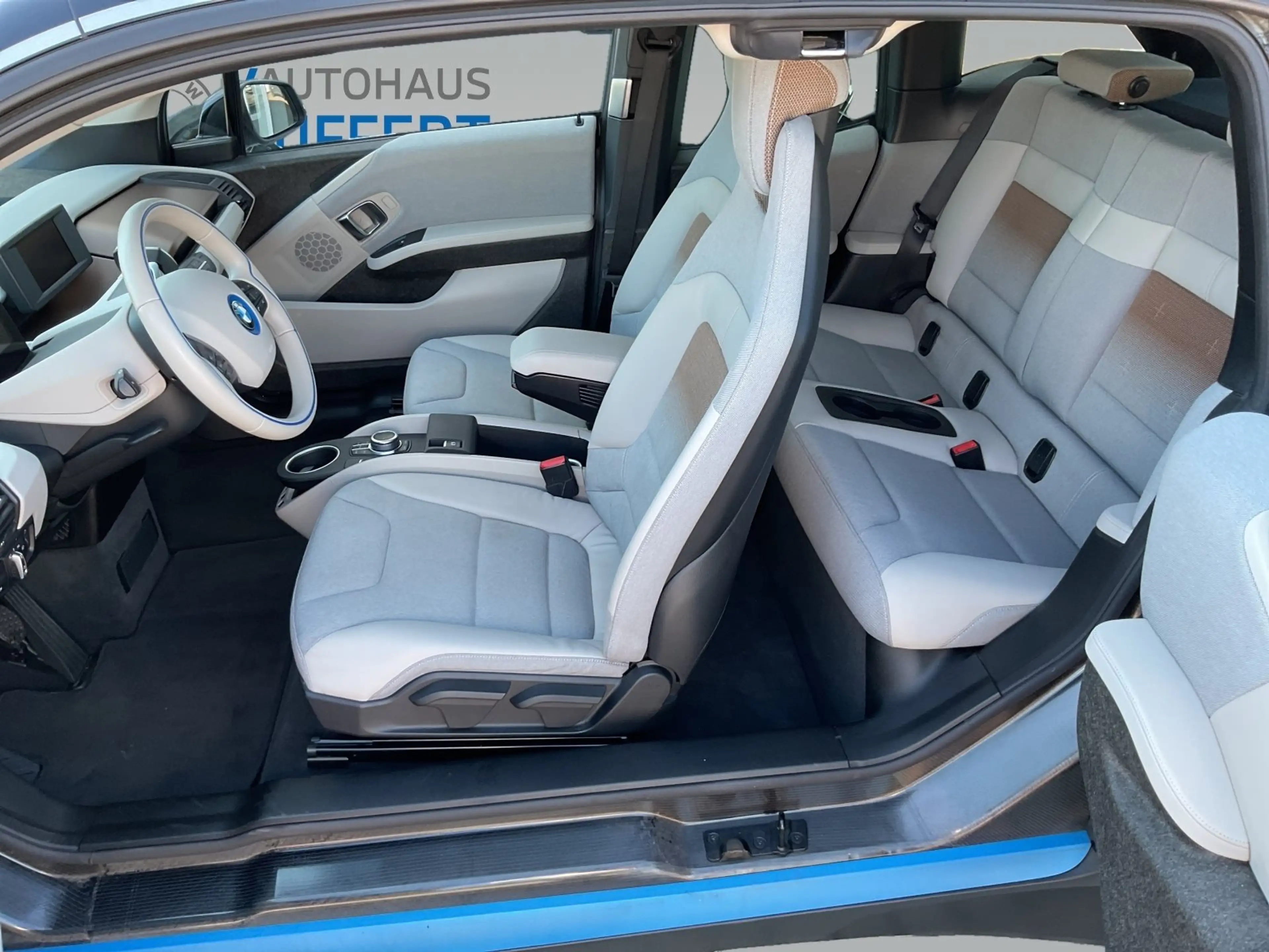 BMW i3 Elektroauto für Einsteiger! — photo 11