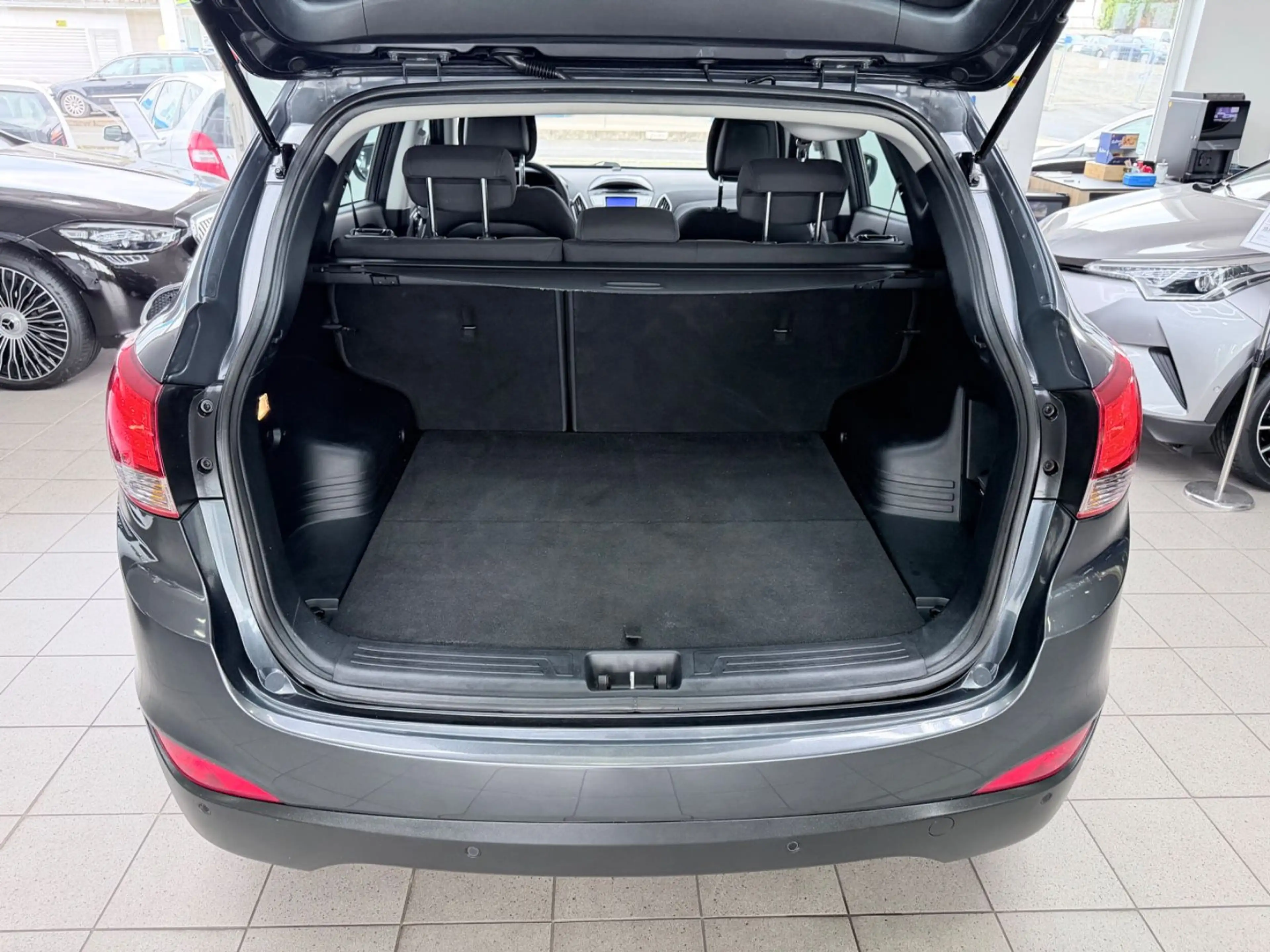 Hyundai iX35 Comfort 1.7CRDi Klima PDC SHZ ISOFIX — photo 10