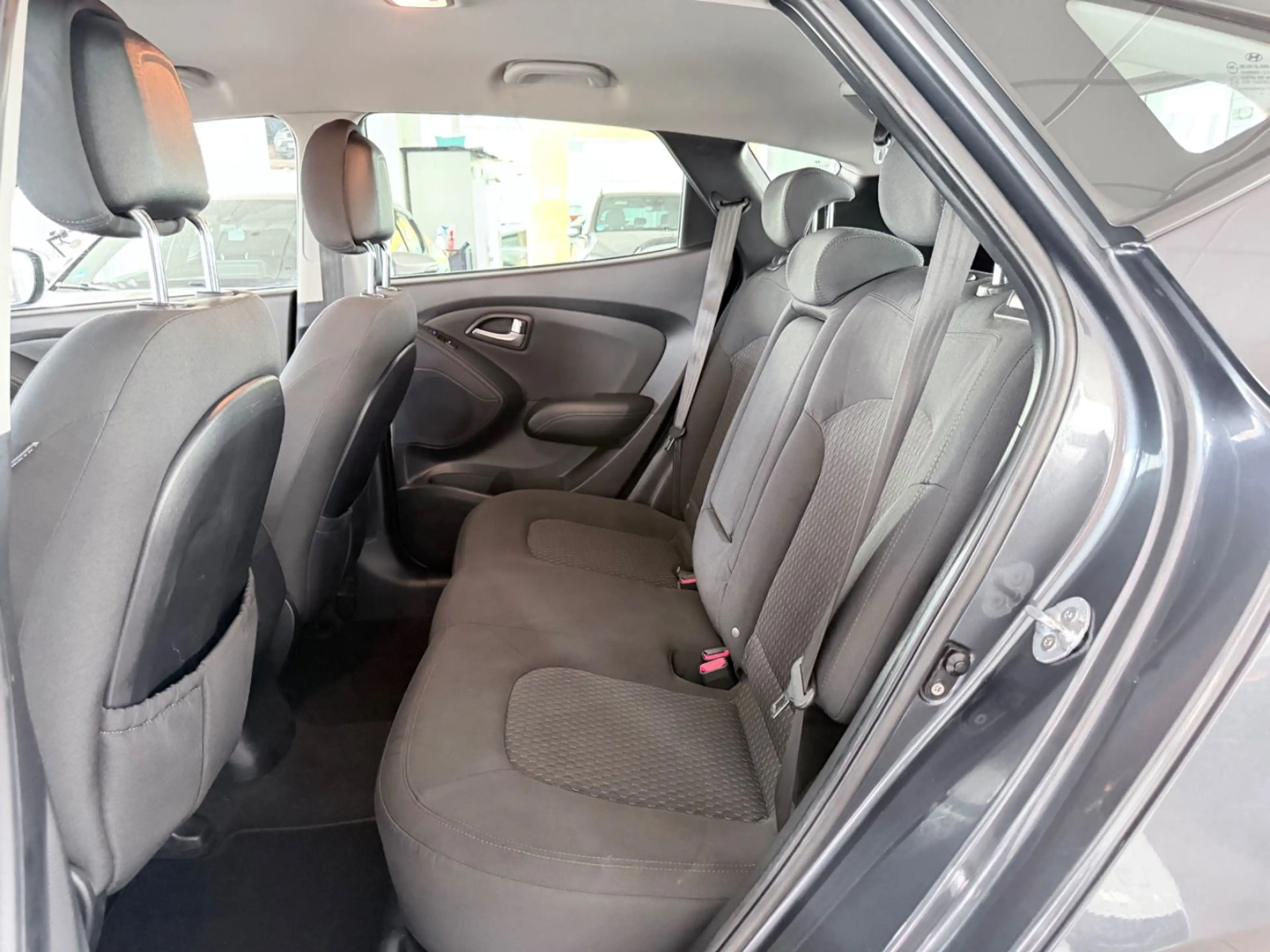 Hyundai iX35 Comfort 1.7CRDi Klima PDC SHZ ISOFIX — photo 14