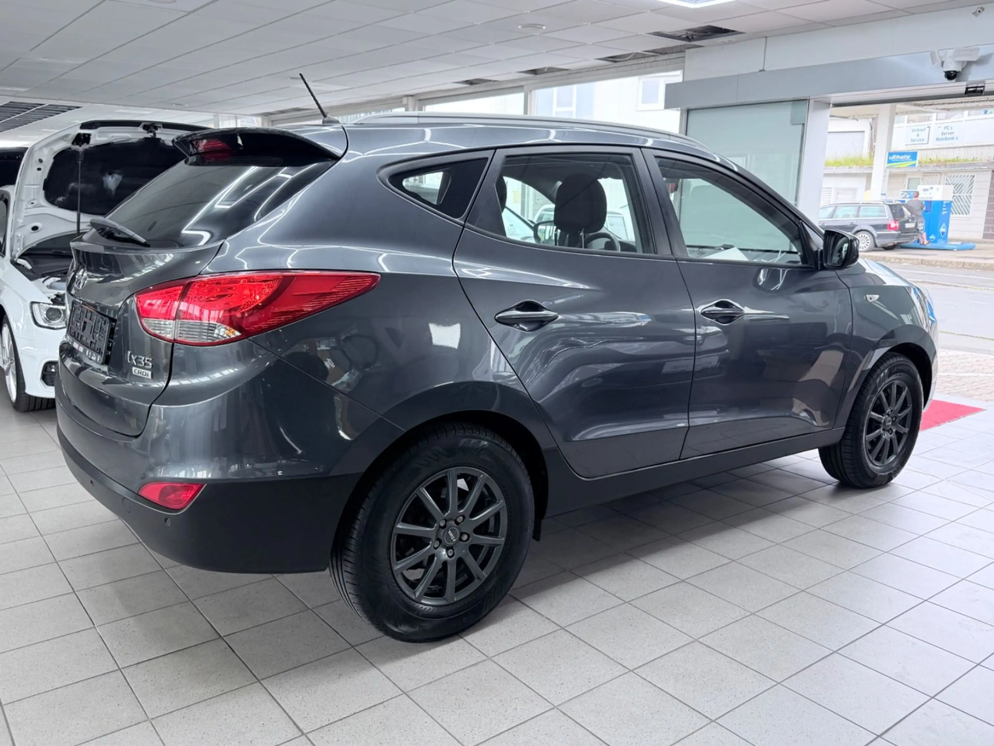 Hyundai iX35 Comfort 1.7CRDi Klima PDC SHZ ISOFIX — photo 5