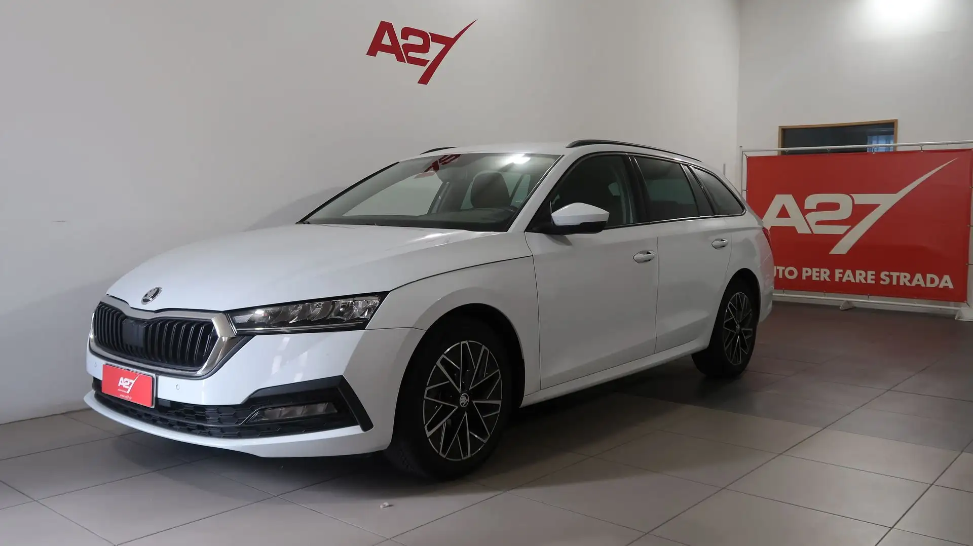 Skoda Octavia Octavia 2.0 TDI EVO SCR Wagon Executive #NAVI#CAR Weiß - 1