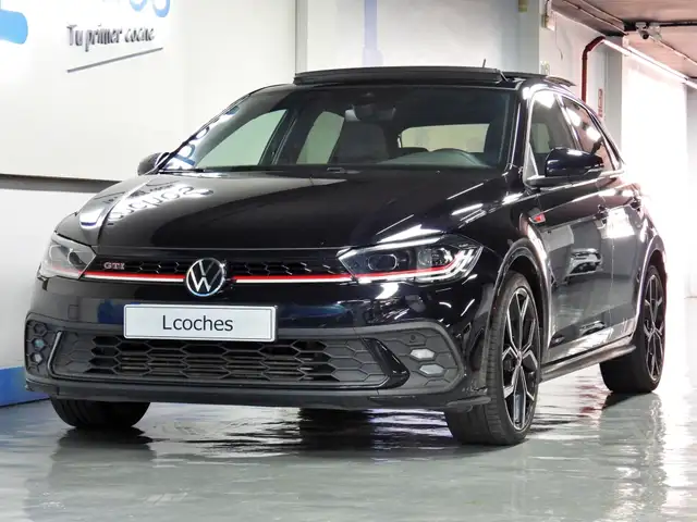 Volkswagen Polo view 5