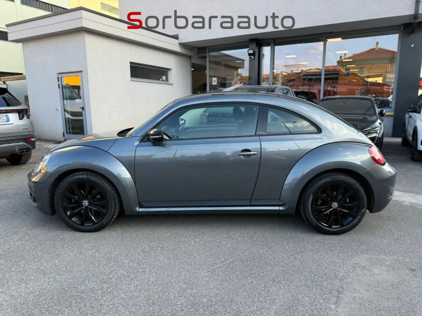 Volkswagen Maggiolino 1.2 TSI Design BlueMotion Technology Gris - 2