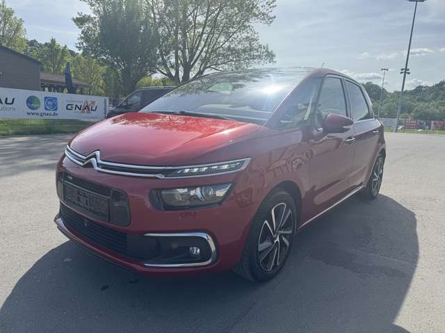 Imagine Citroen C4 SpaceTourer Shine 1.2 96 kW / Navi / Xenon / Kamera