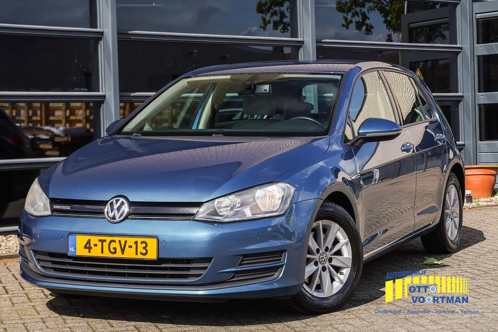 Volkswagen Golf 1.6 TDI Comfortline Zuinig & Gewoon Goed! Blauw - 1