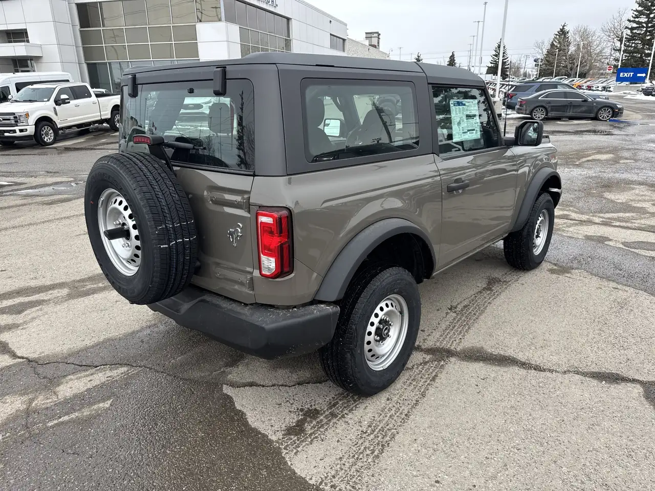 Ford Bronco снимка Ford Bronco