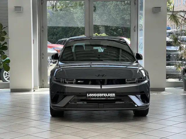 Hyundai IONIQ 5 view 8