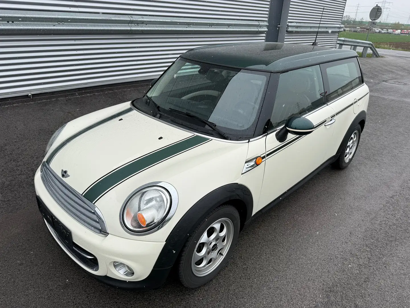 MINI Cooper D Clubman Aut. ID:123 Beige - 1
