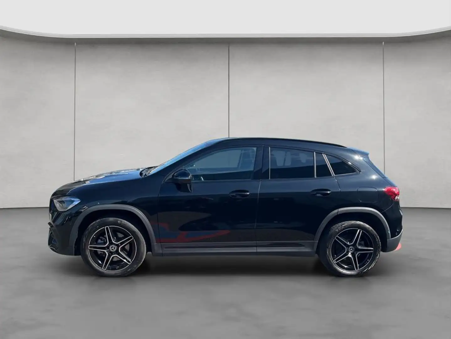 Mercedes-Benz GLA 250 GLA Zwart - 2