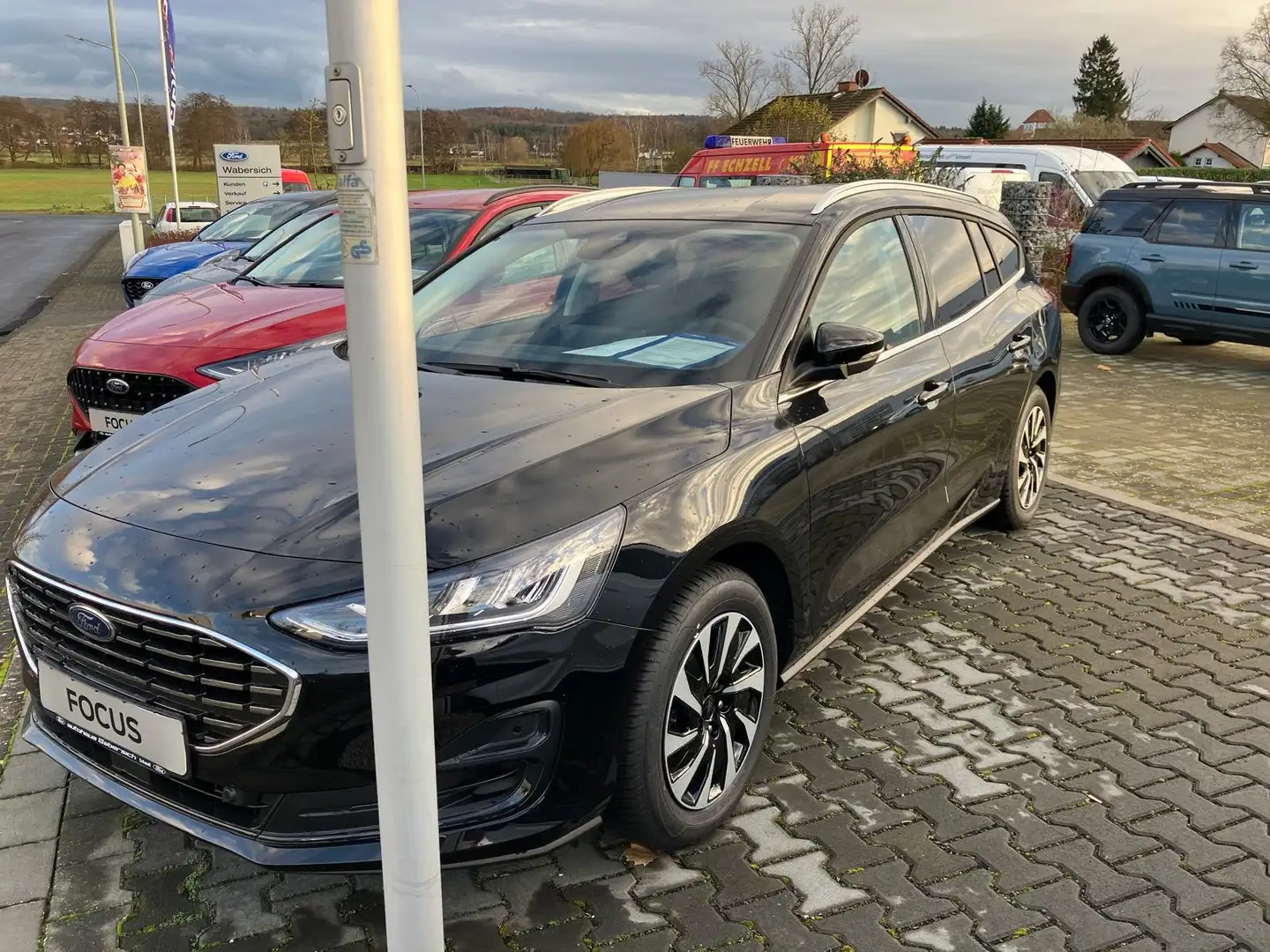 Ford Focus Titanium Schwarz - 1