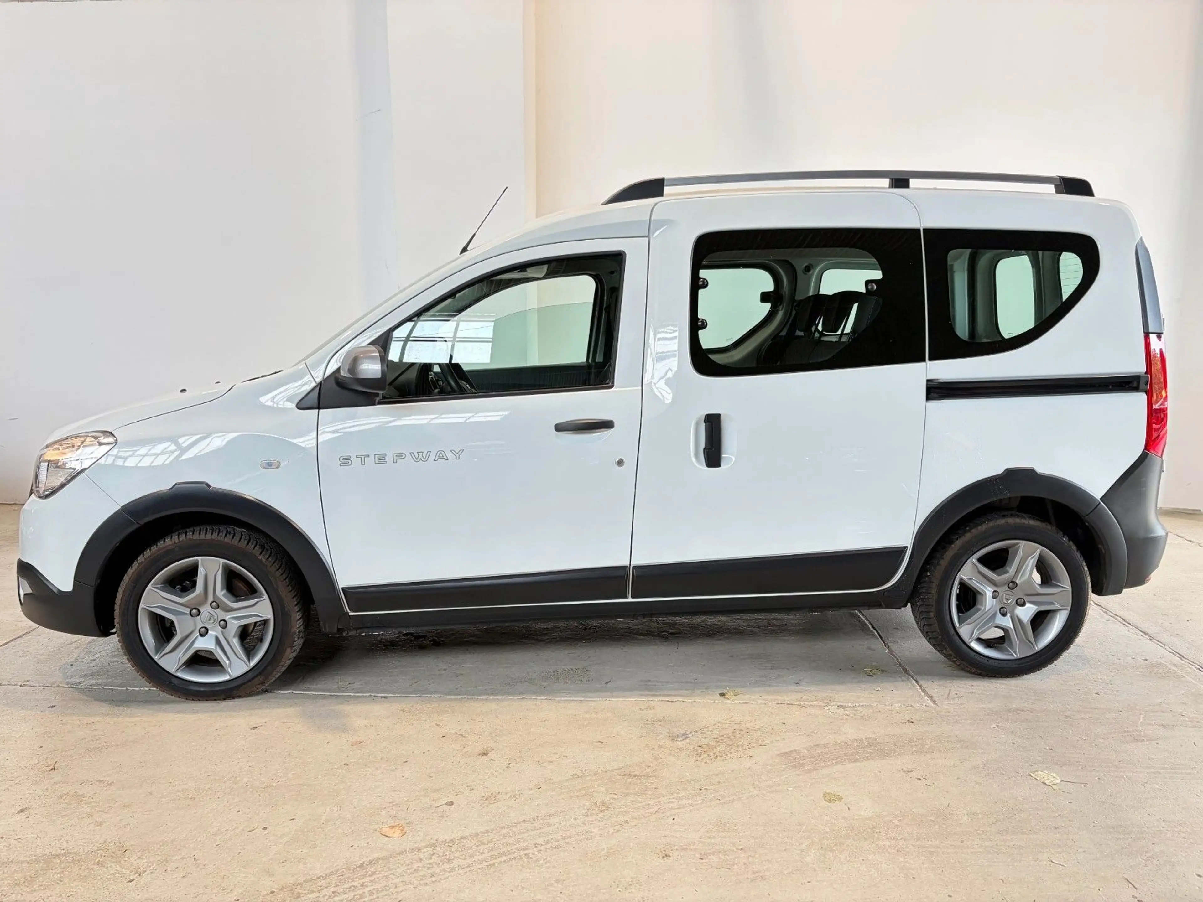 Dacia Dokker Stepway Plus 1.3 *Kamera* — photo 5