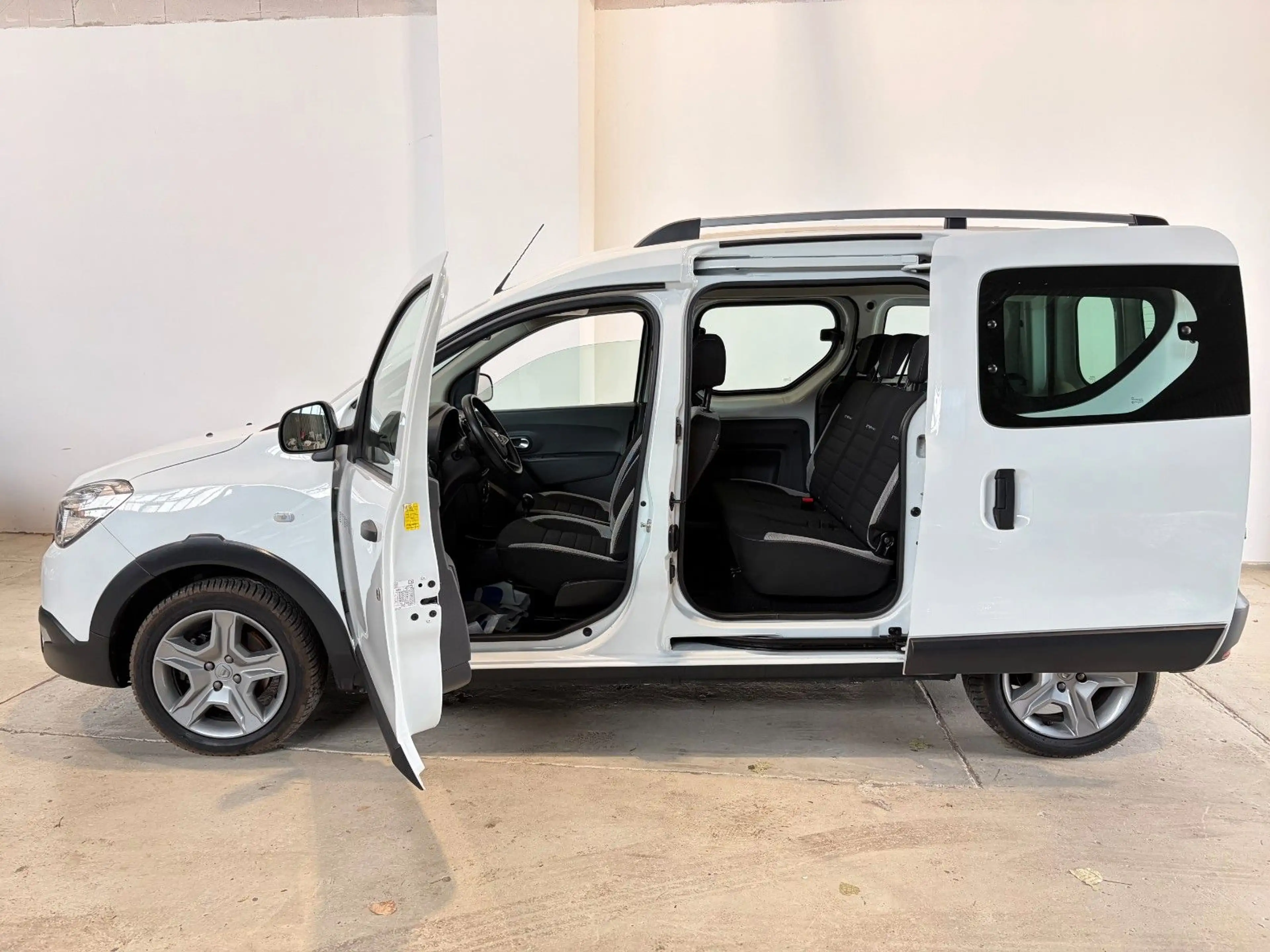 Dacia Dokker Stepway Plus 1.3 *Kamera* — photo 6