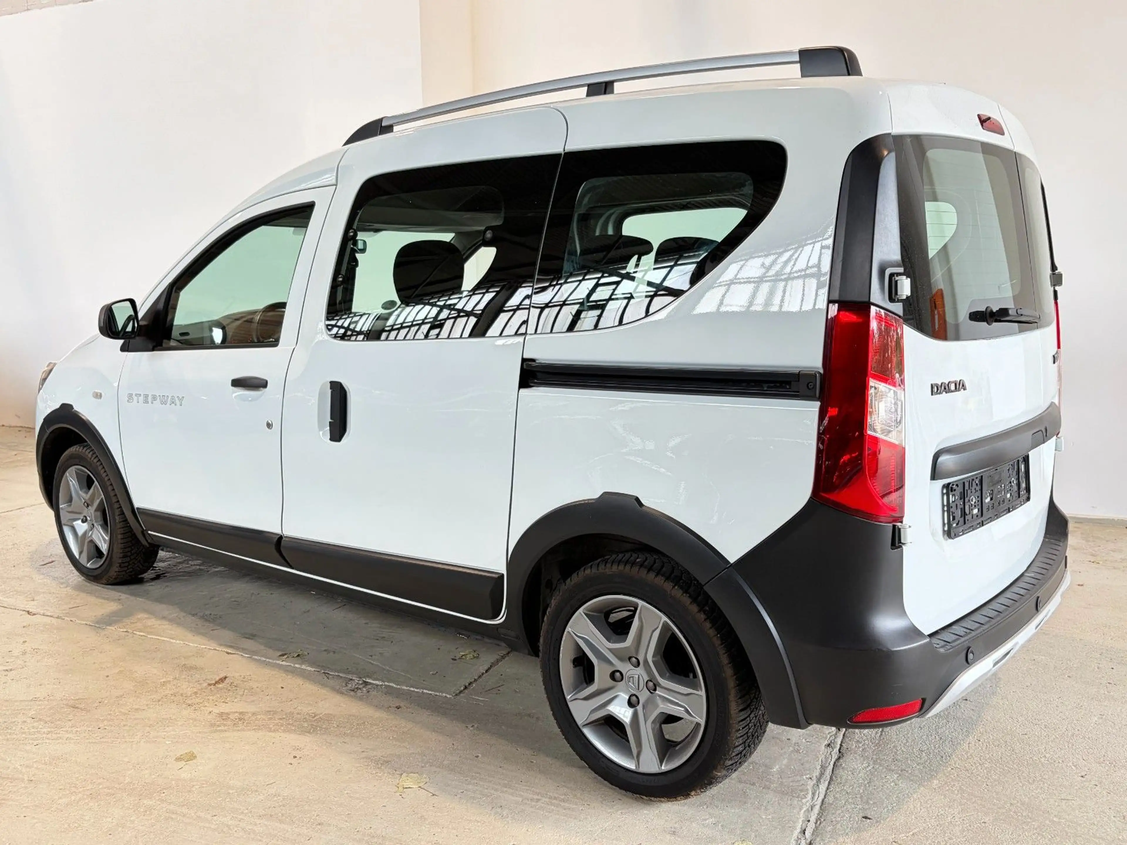 Dacia Dokker Stepway Plus 1.3 *Kamera* — photo 4