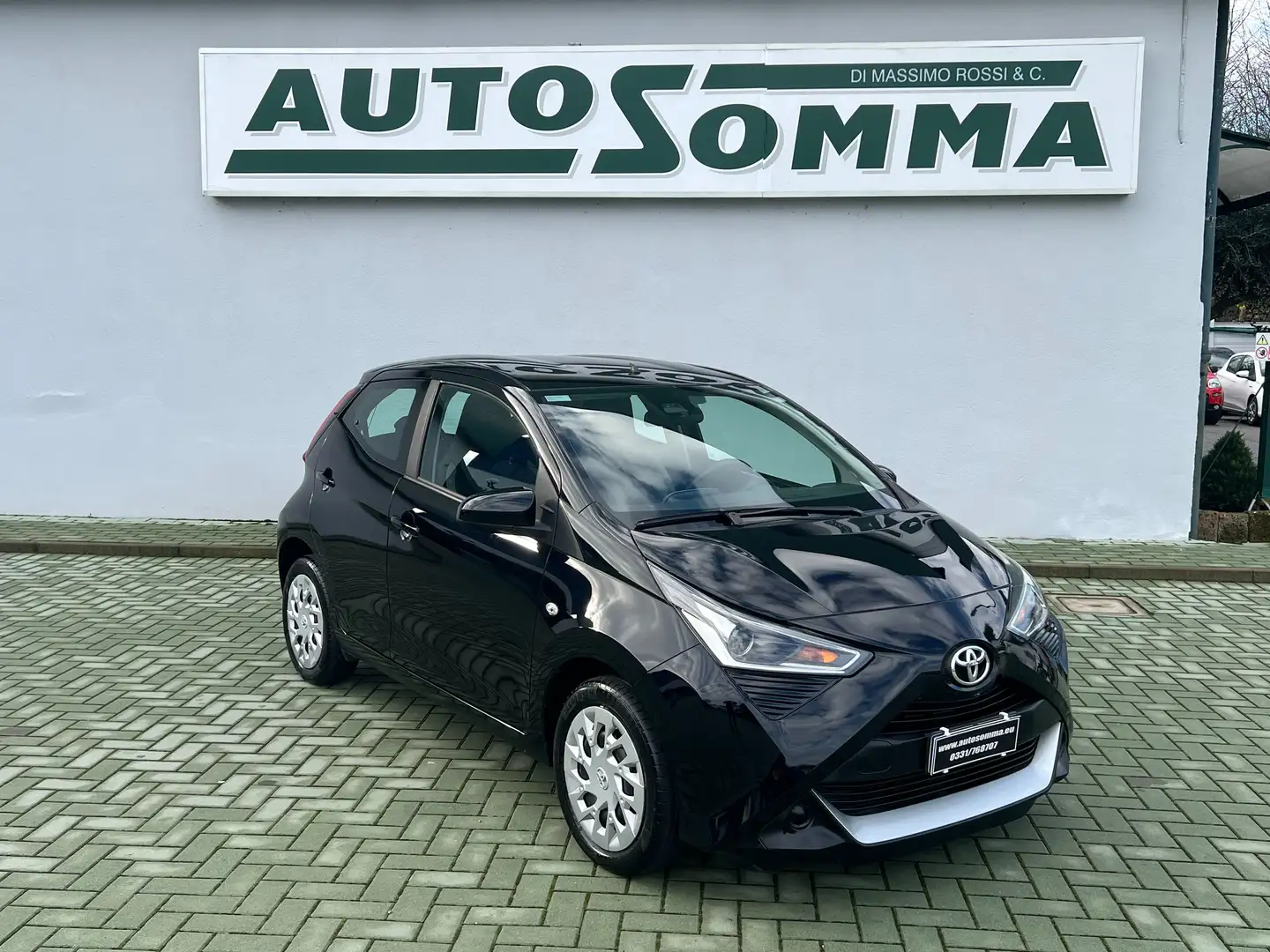 Toyota Aygo 1.0 x-play m-mt 72cv AUTOMATICA - APP CONNECT Noir - 1
