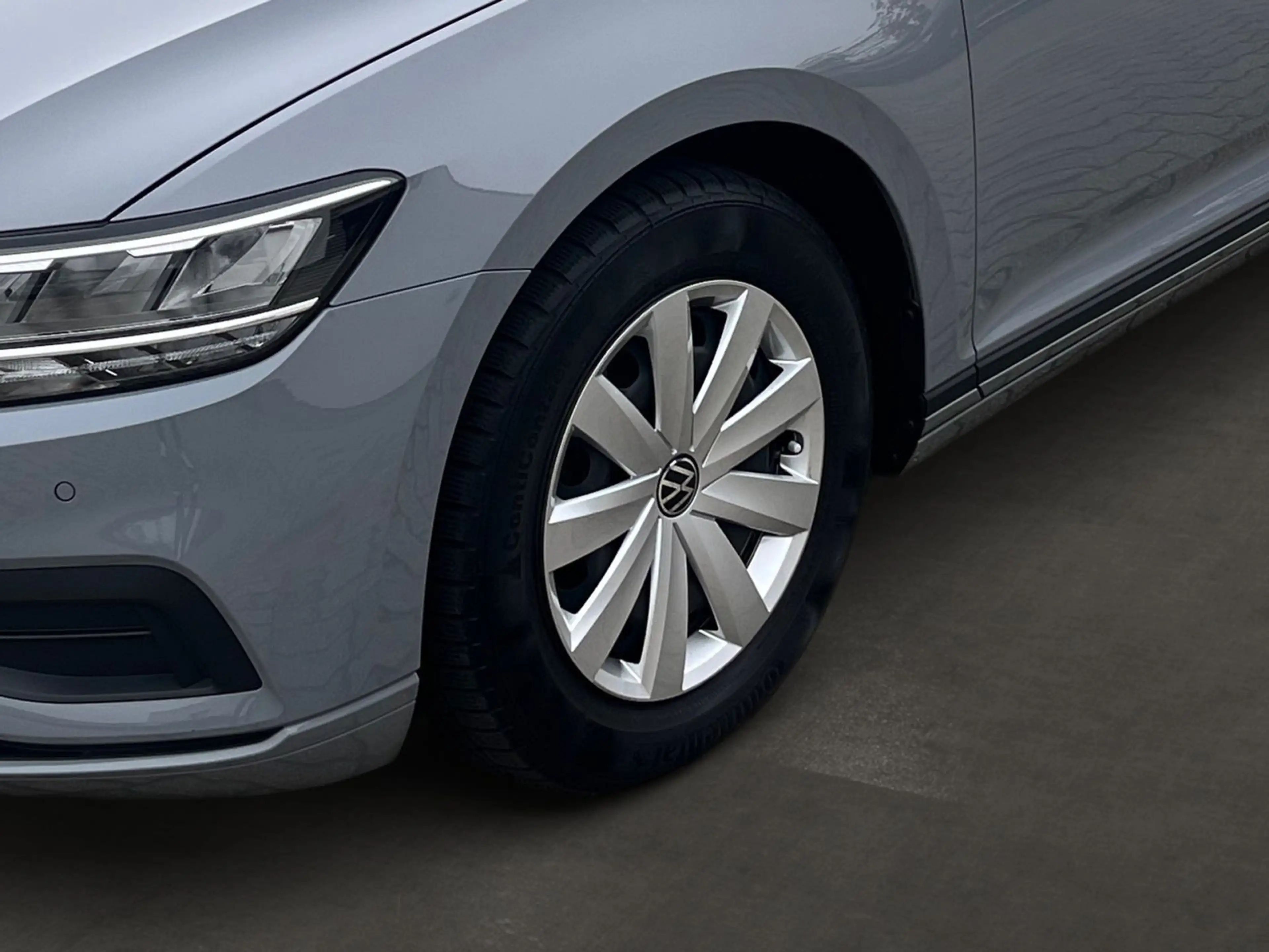 Volkswagen Passat Variant Conceptline 1,5 TSI DSG Navi Busi — photo 7