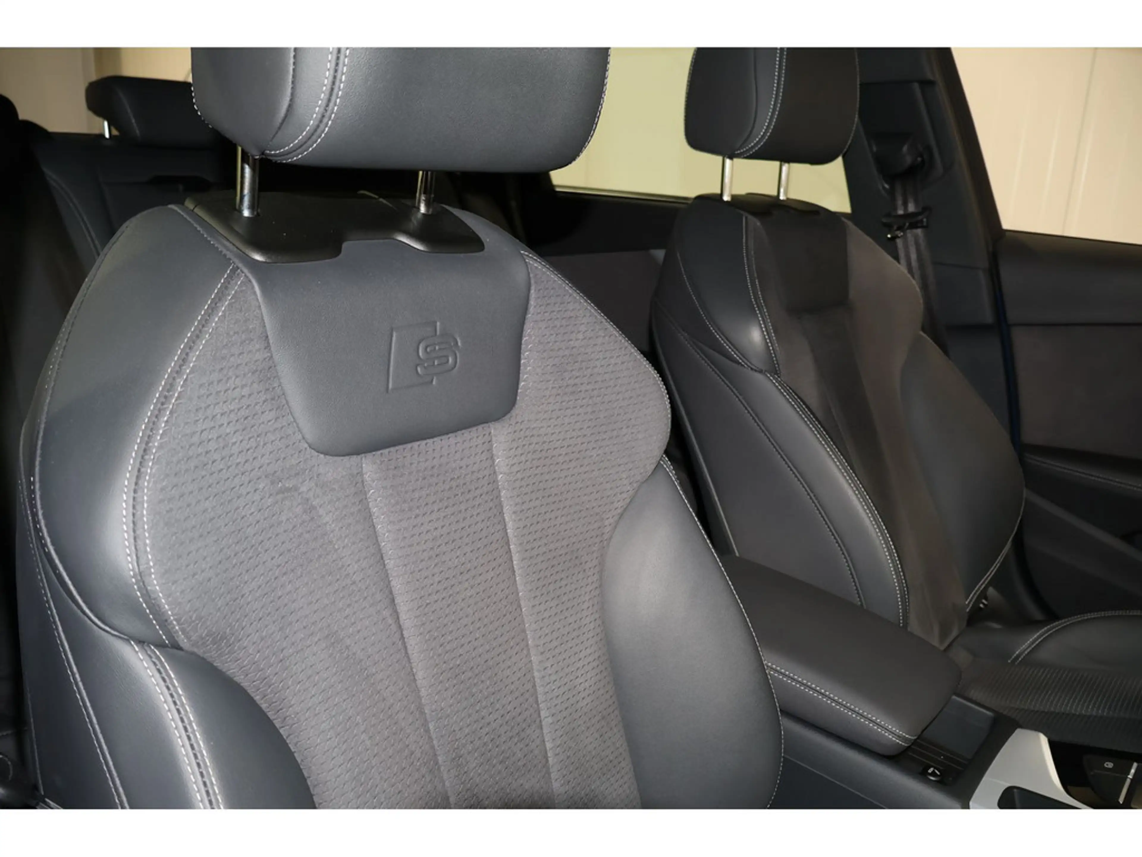 Audi S4 Avant 3.0 TDI quattro B&O*Pano*LED — photo 8