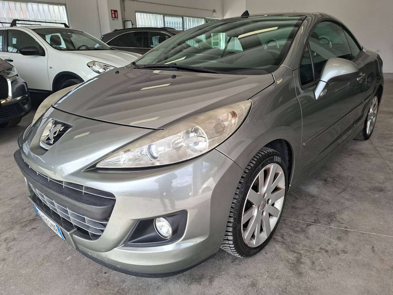 Peugeot 207 1.6 BENZINA / CABRIO / DA NEOPATENTATI