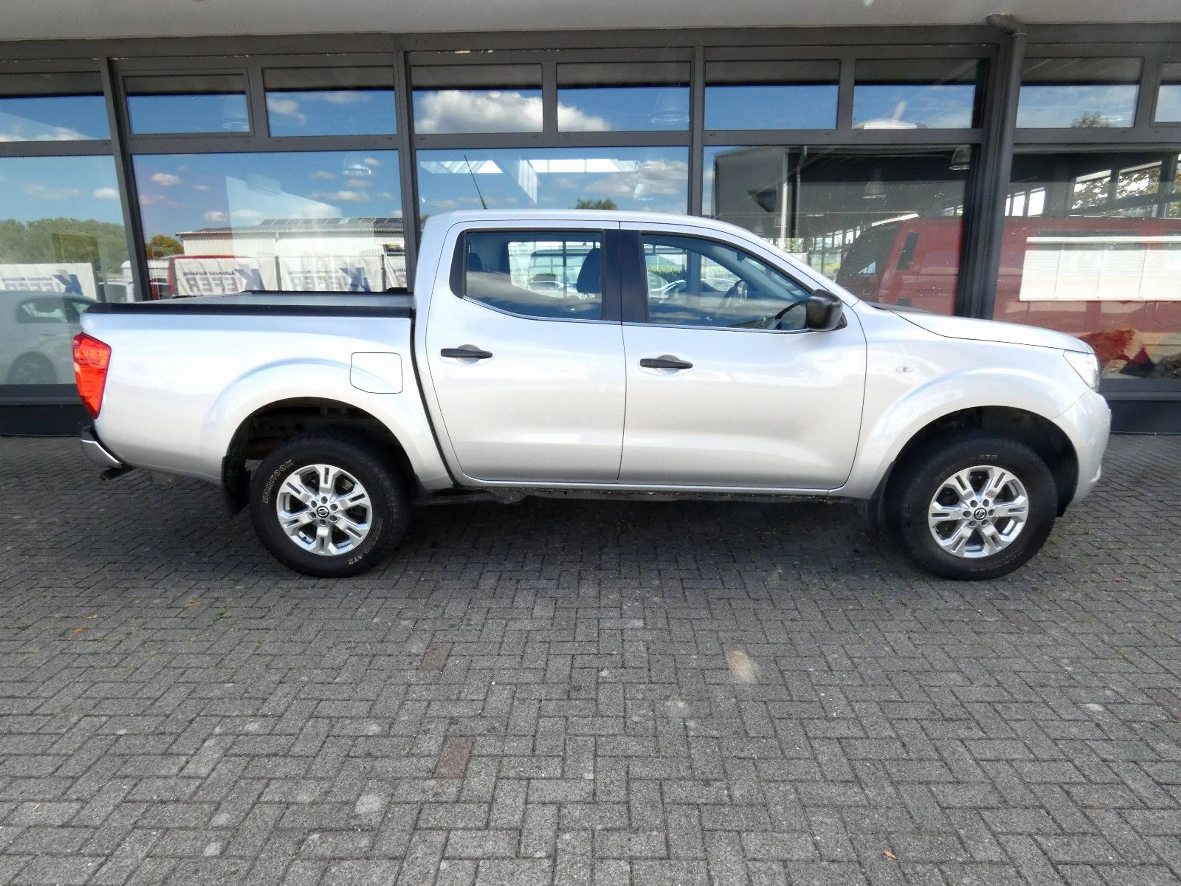 Nissan Navara 2.3 DCI Double Cap 4x4*Differential* — photo 6