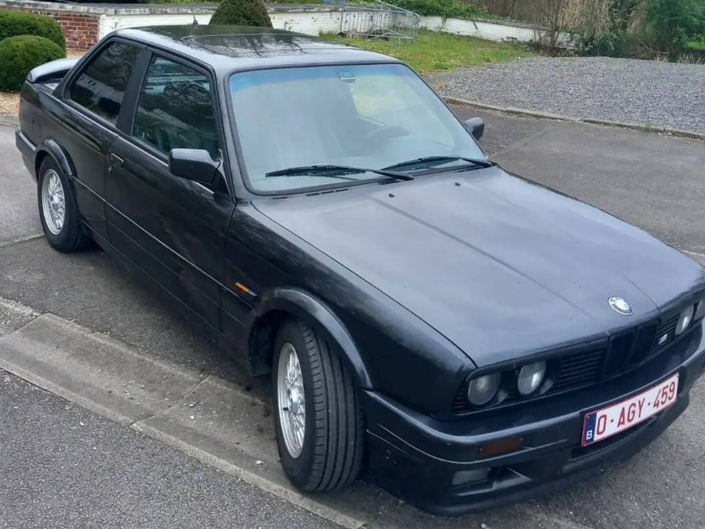 BMW 325 IX M tech 2 E30 Zwart - 1