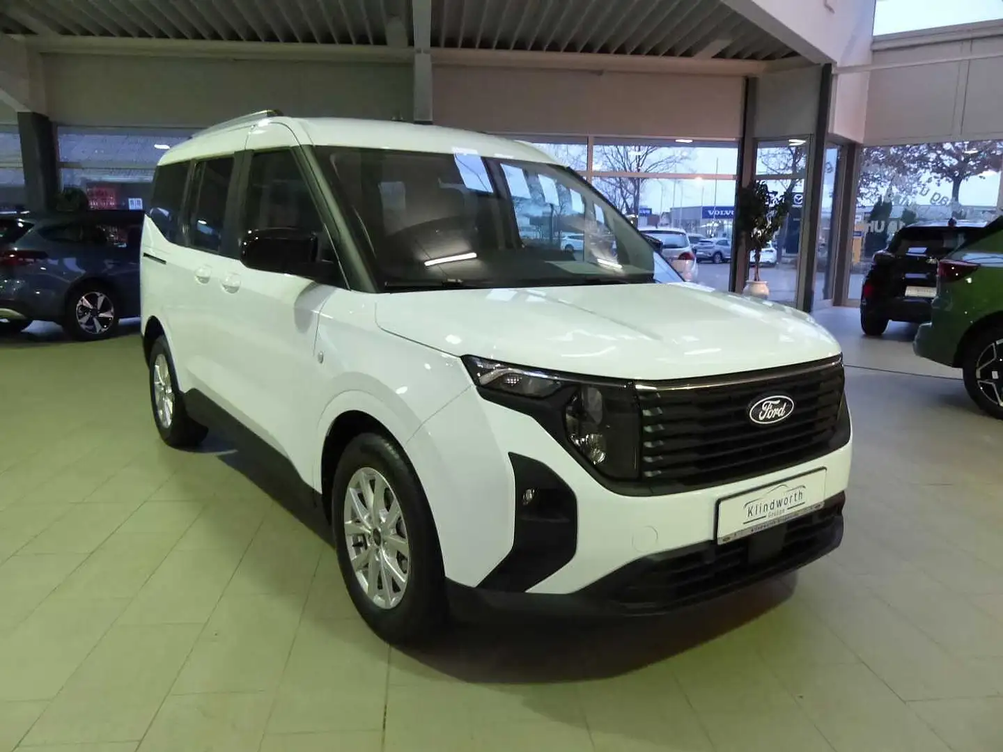 Ford Tourneo Courier 1.0 EcoB. Titanium Winter-Paket Weiß - 2