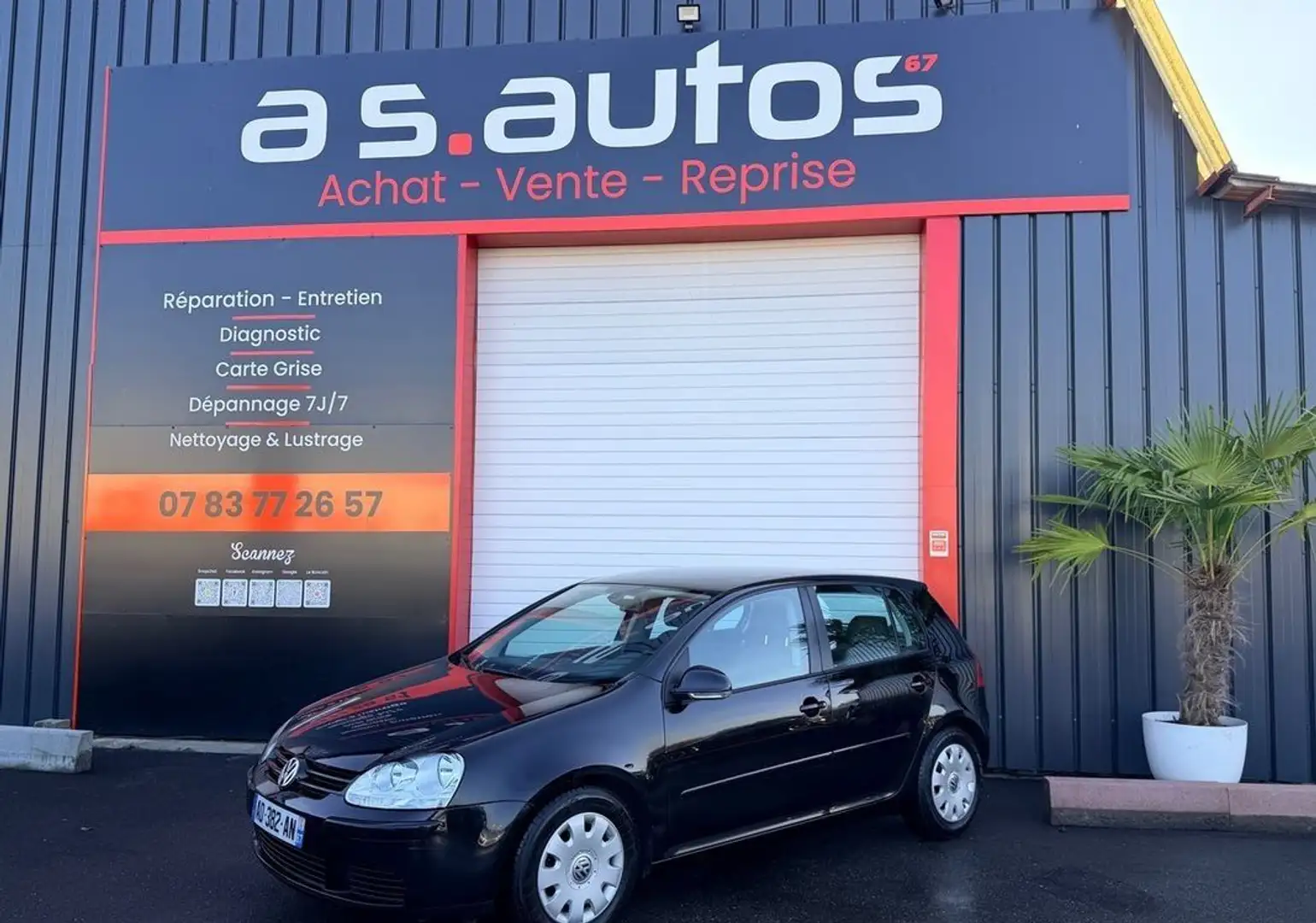 Volkswagen Golf 5 1.4 I 75 CV FAIBLE KMS - Noir - 1