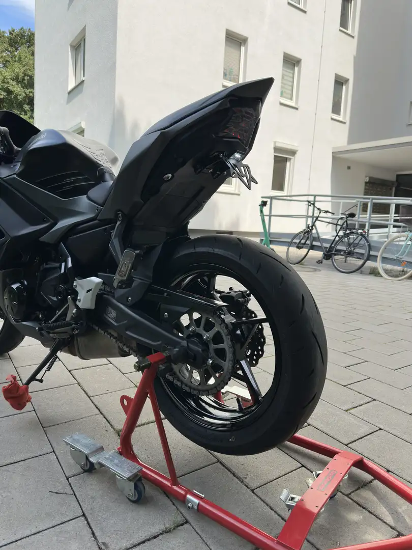 Kawasaki Ninja 650 - 2