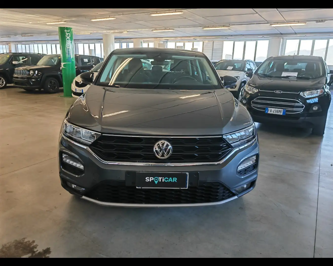 Volkswagen T-Roc 1.5 TSI ACT Advanced Grijs - 2