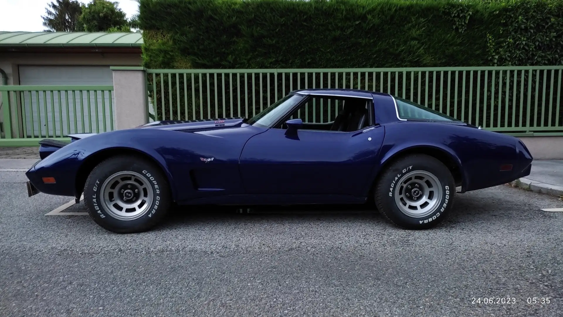 Chevrolet Corvette L82 Violett - 1
