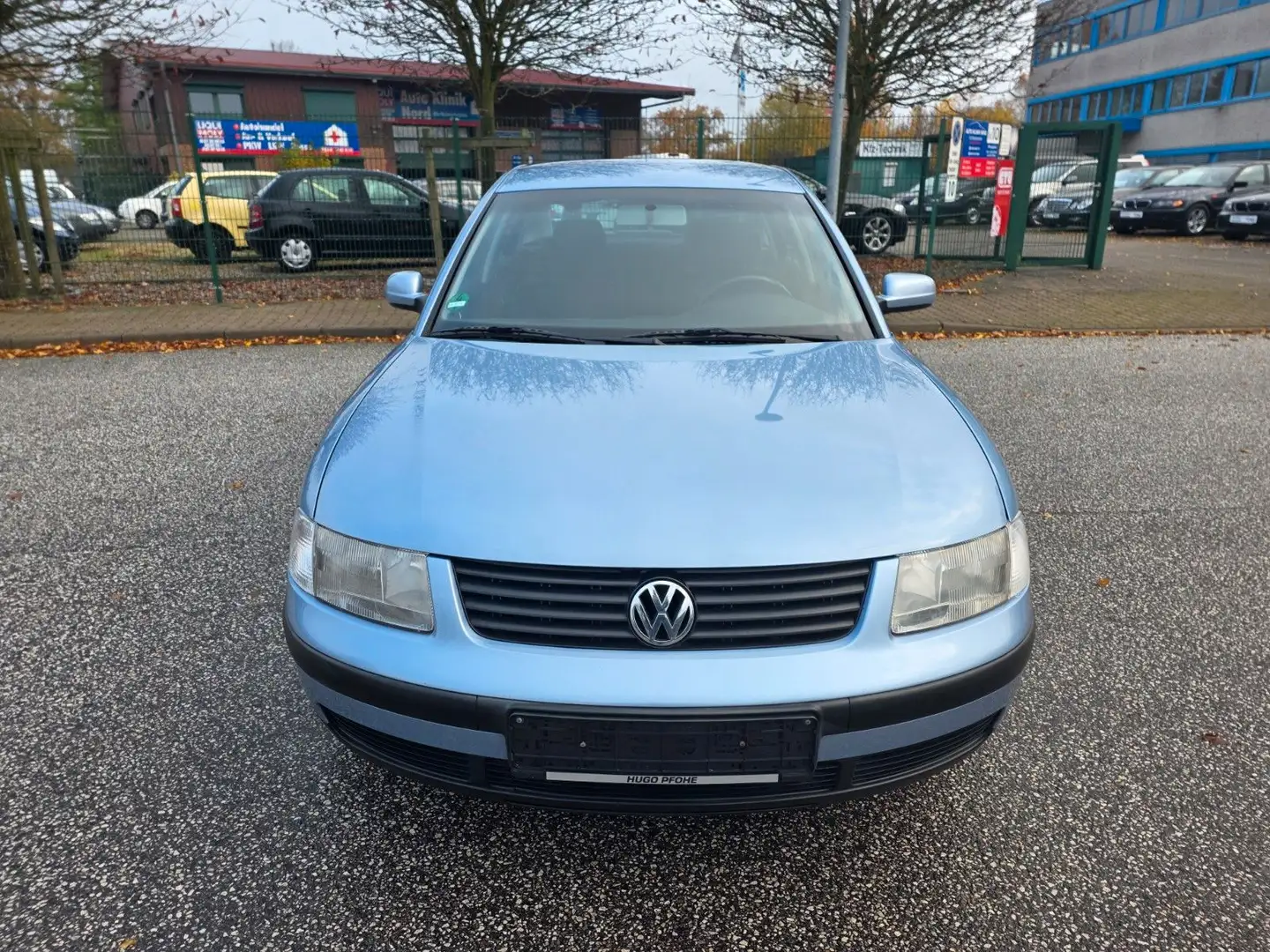 Volkswagen Passat 1.8 Limo-KLIMA-1HAND-103Tkm-TÜV NEU Blau - 2