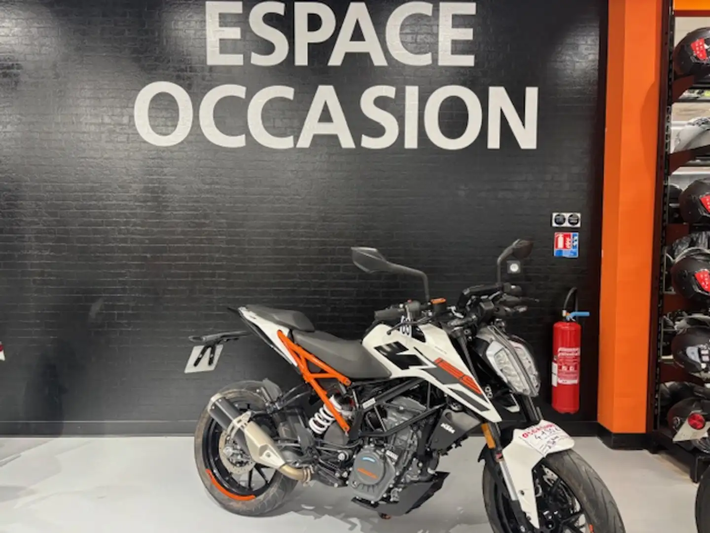 KTM 125 Duke Blanc - 1