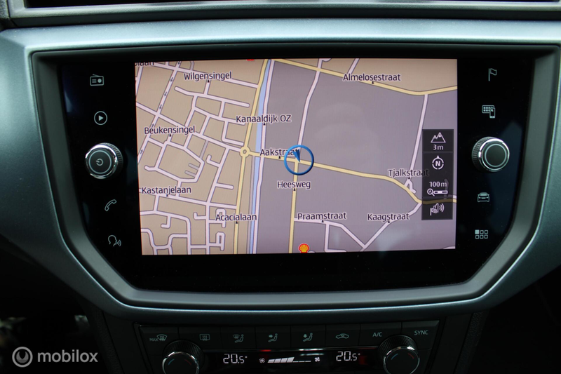 SEAT Arona 1.0 TSI Style Business Intense, Pdc + camera, Zwar — photo 15