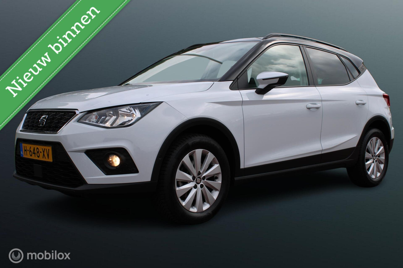 SEAT Arona 1.0 TSI Style Business Intense, Pdc + camera, Zwar