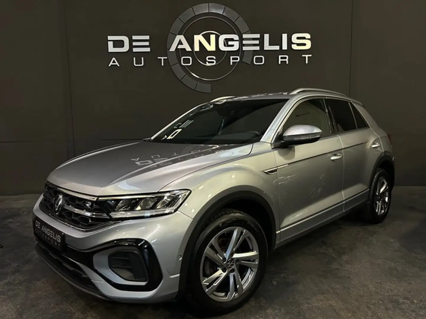 Volkswagen T-Roc R-Line Grijs - 1