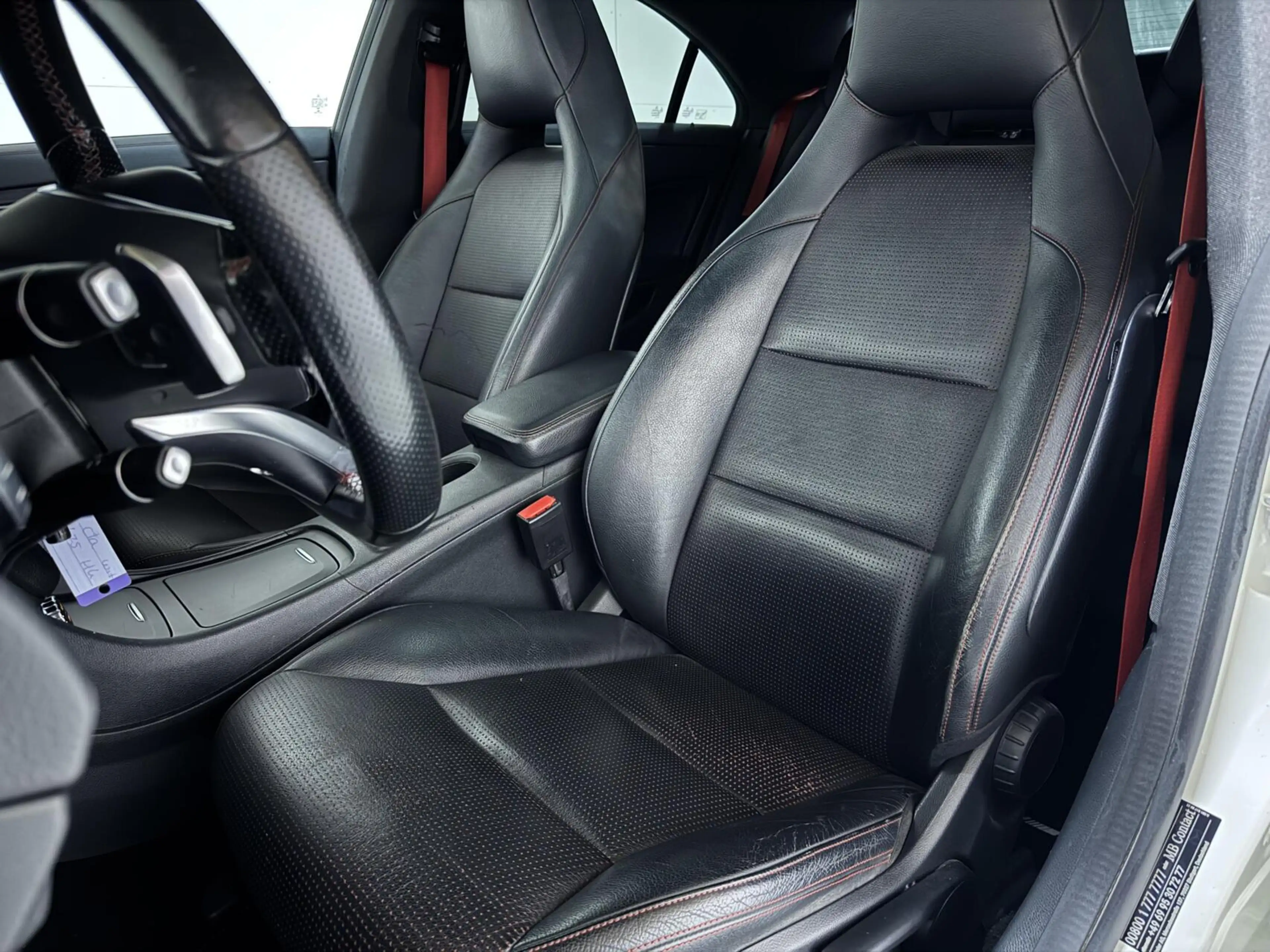 Mercedes-Benz CLA 200 AMG Pano Leer NAVI ACC Camera — photo 18