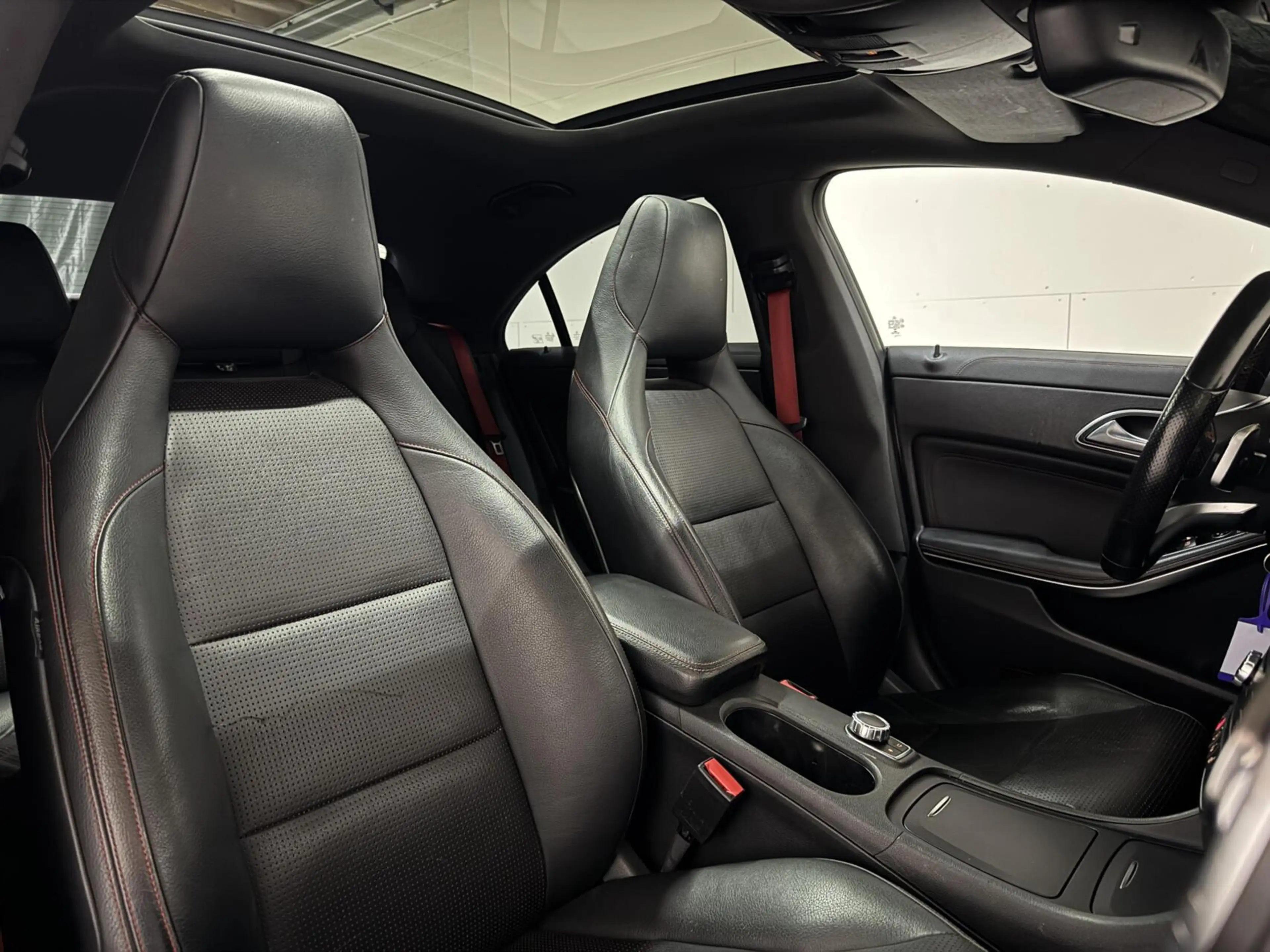 Mercedes-Benz CLA 200 AMG Pano Leer NAVI ACC Camera — photo 20