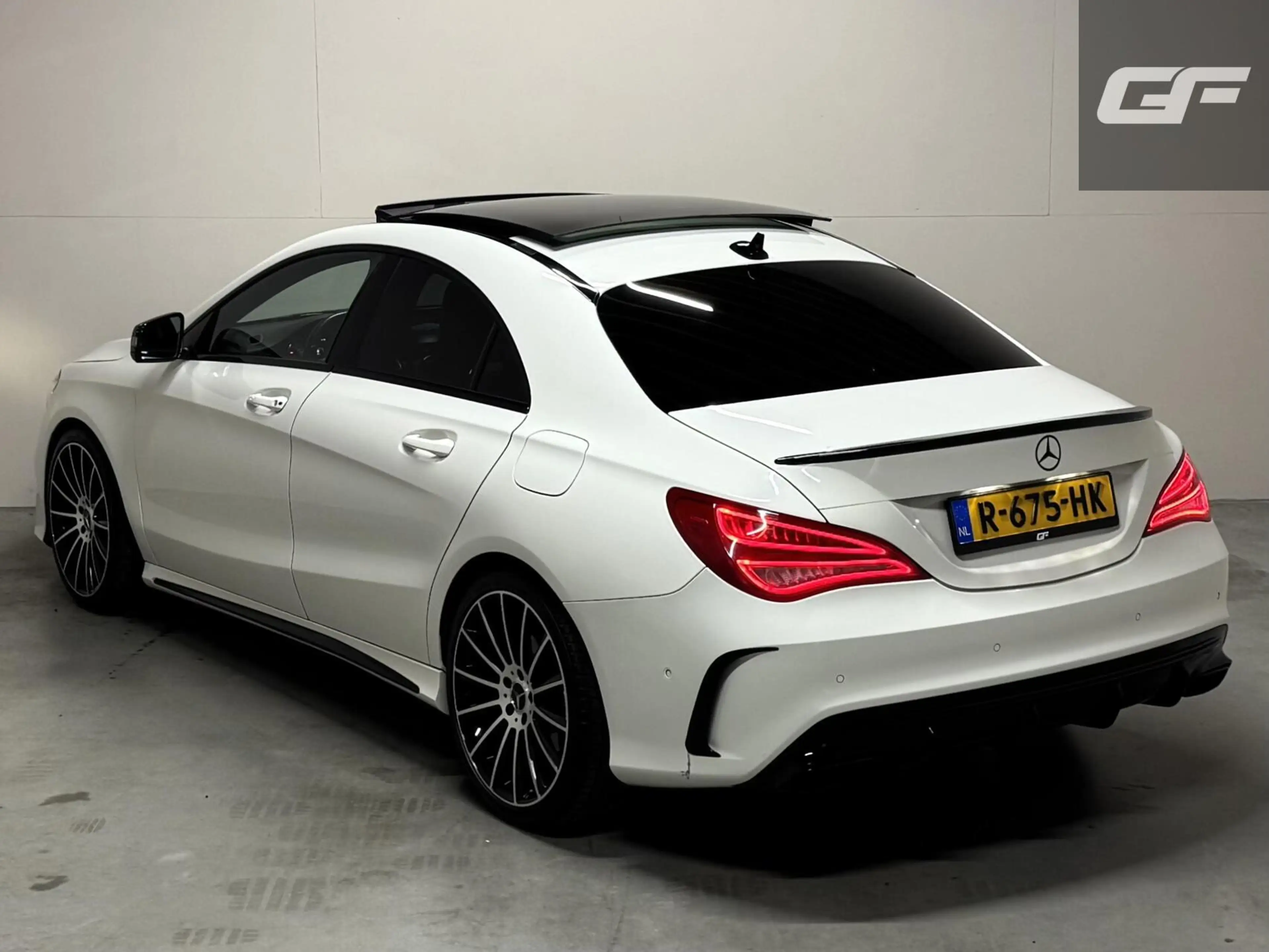 Mercedes-Benz CLA 200 AMG Pano Leer NAVI ACC Camera — photo 8