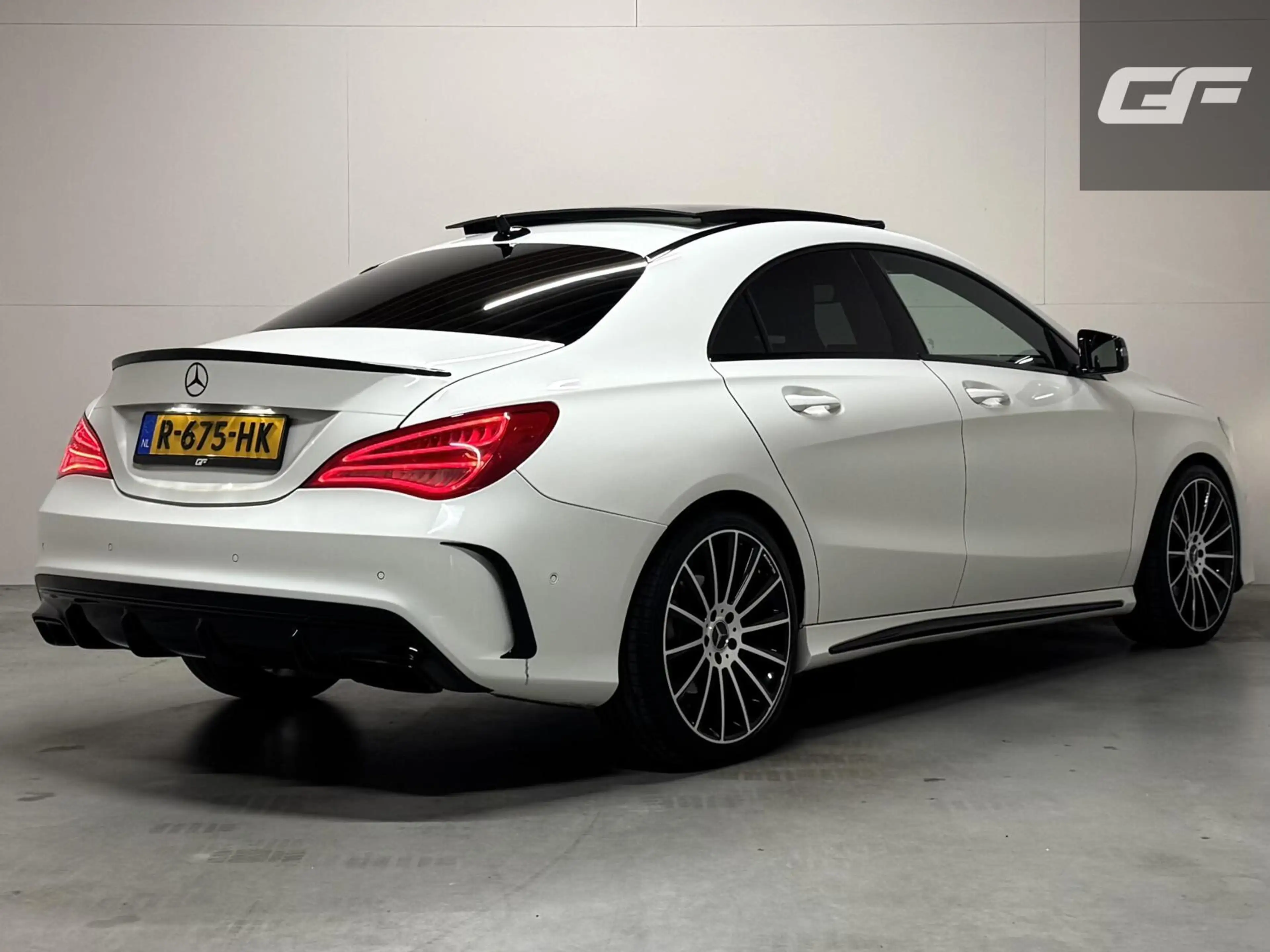 Mercedes-Benz CLA 200 AMG Pano Leer NAVI ACC Camera — photo 4