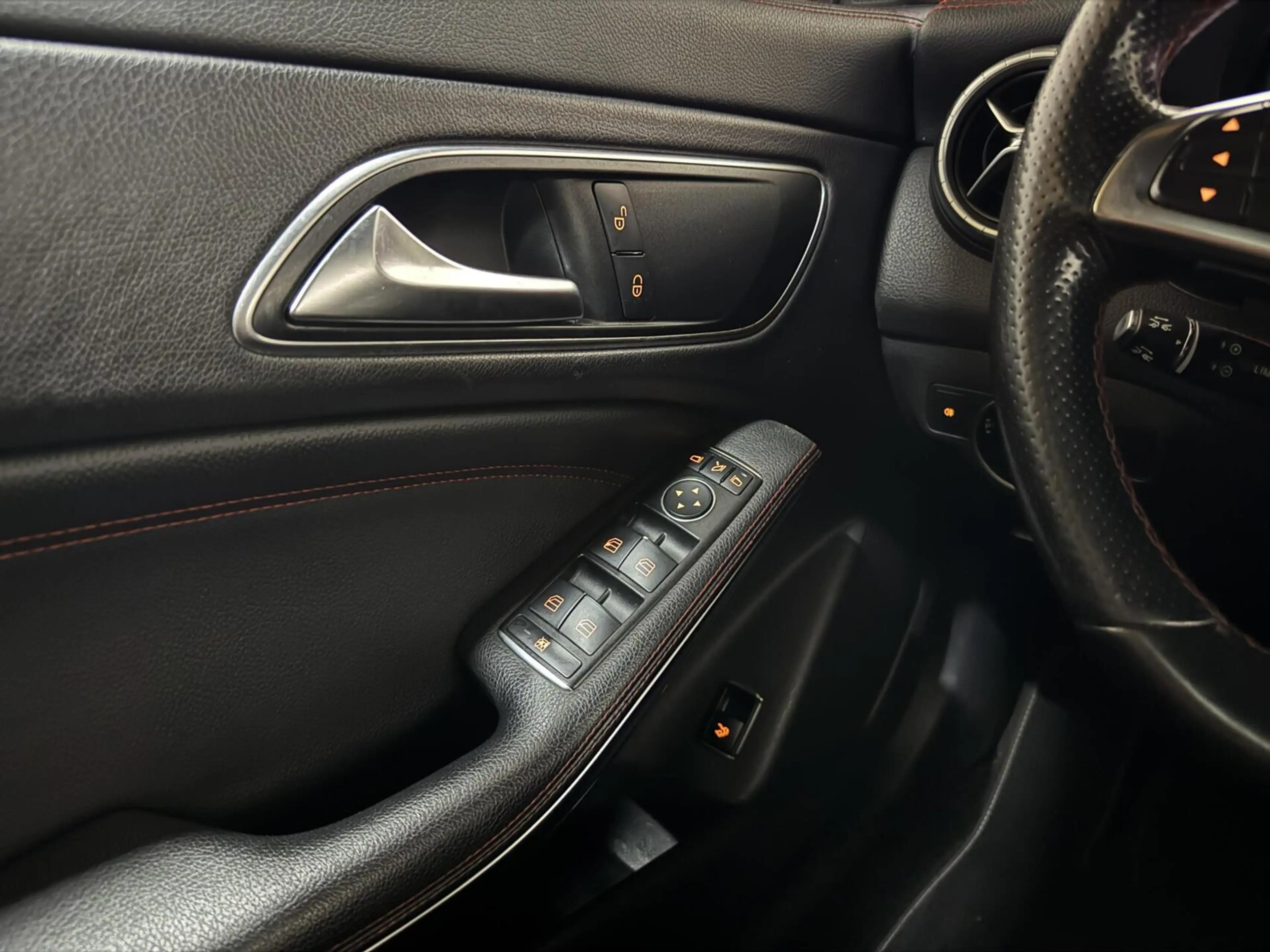 Mercedes-Benz CLA 200 AMG Pano Leer NAVI ACC Camera — photo 29