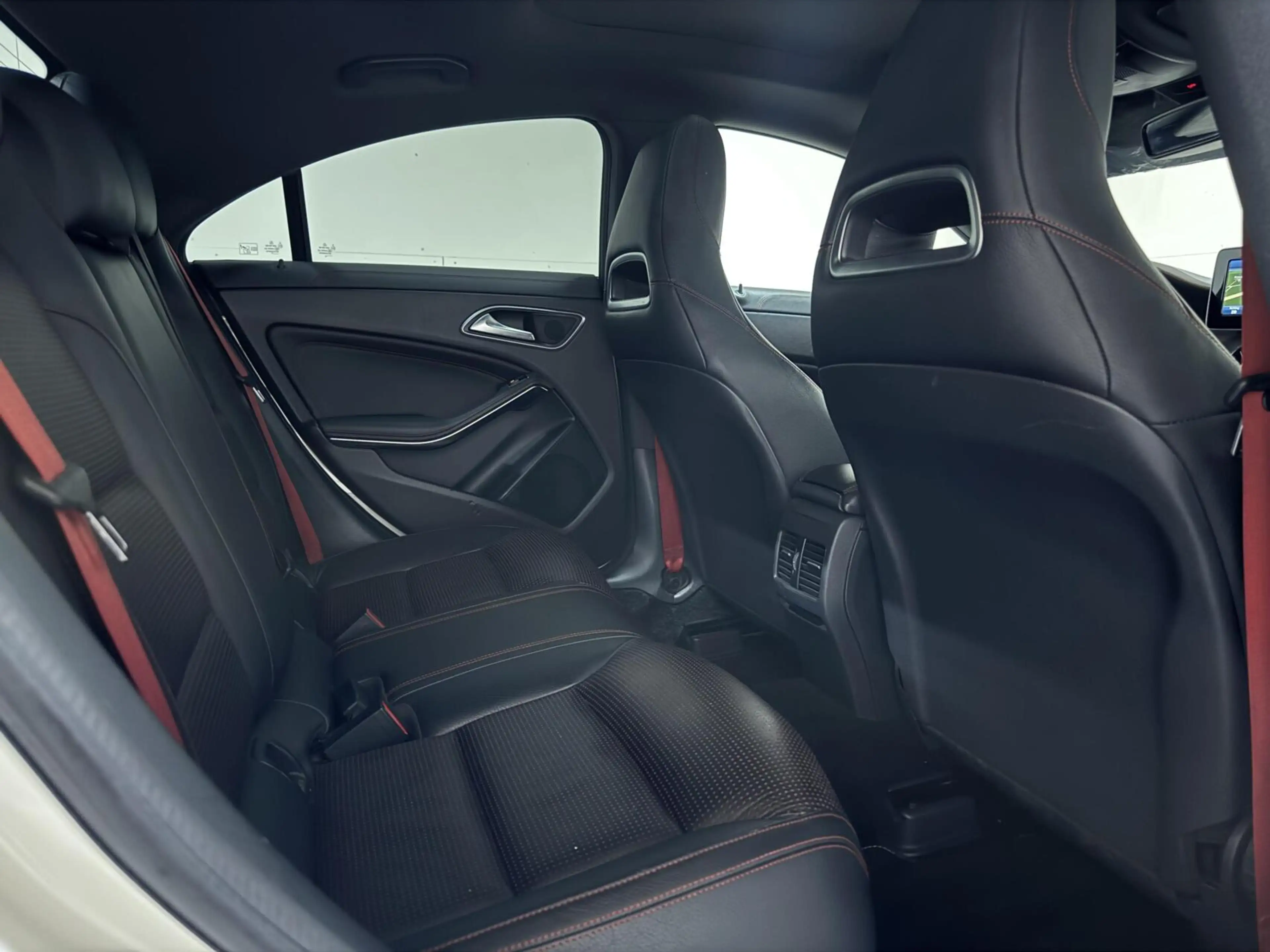 Mercedes-Benz CLA 200 AMG Pano Leer NAVI ACC Camera — photo 25